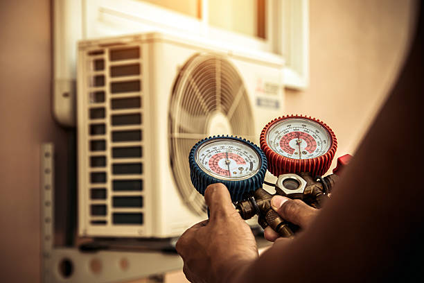 Professional Hvac technician working in Fall City, WA